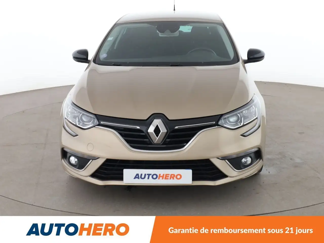 Renault Megane Berline — photo 9