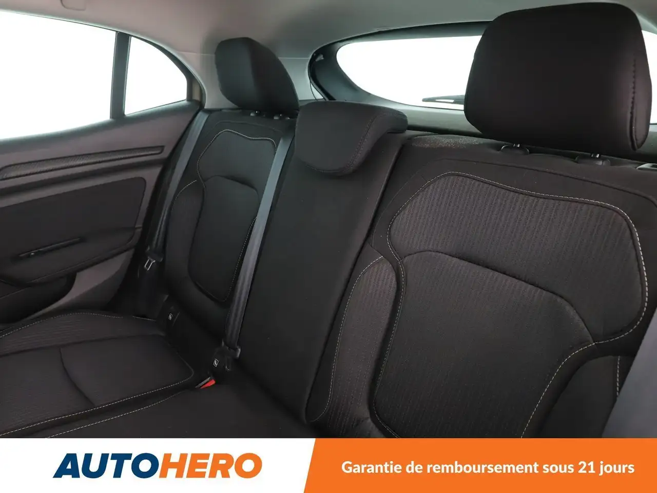 Renault Megane Berline — photo 14