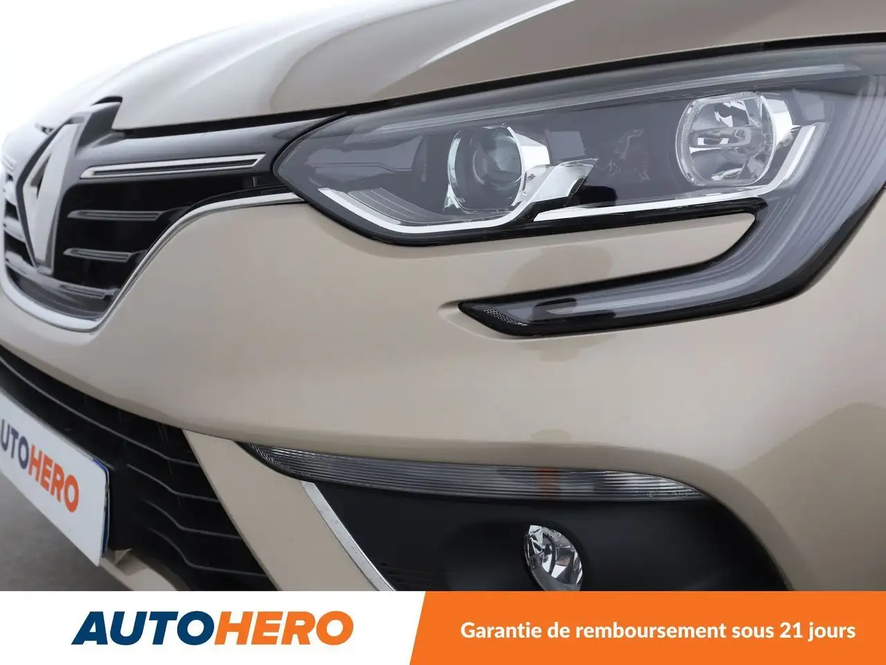 Renault Megane Berline — photo 26