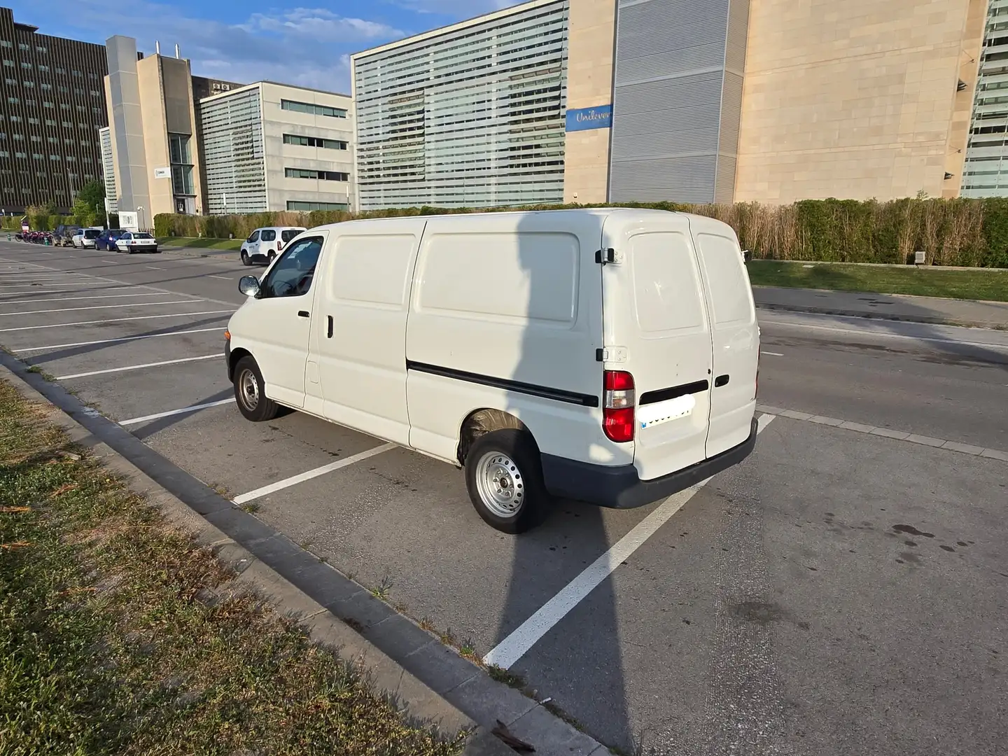 Toyota Hiace D4D Blanco - 1
