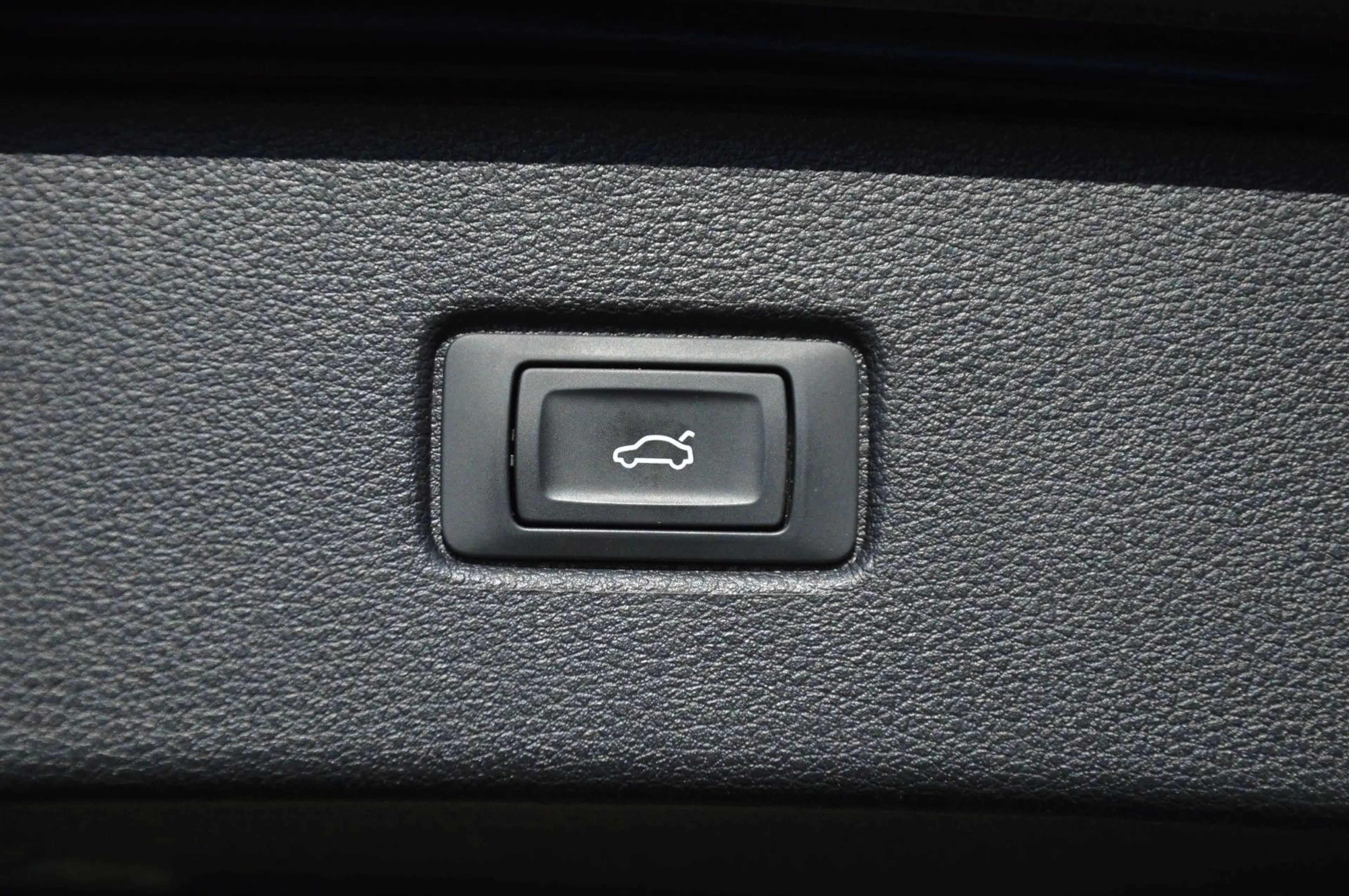 Audi Q7 45 TDI qu."SLINE"AHK"KAMERA"MATRIX"LUFTFEDER" — photo 8