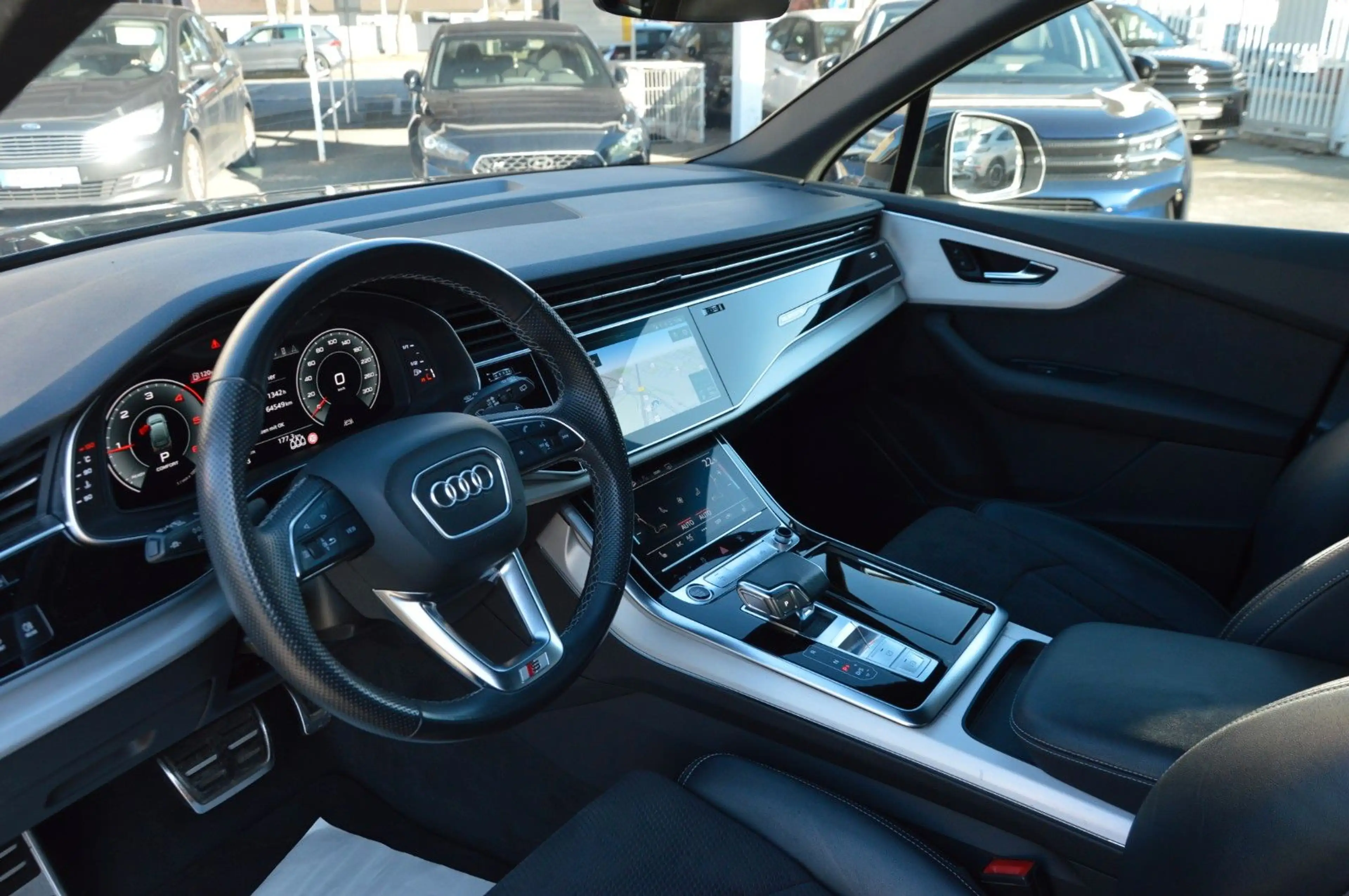 Audi Q7 45 TDI qu."SLINE"AHK"KAMERA"MATRIX"LUFTFEDER" — photo 11
