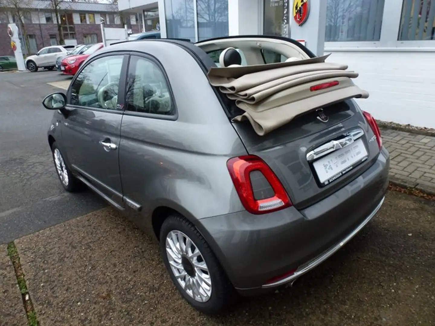 Fiat 500C Cabrio 1,0 GSE HYBRID LOUNGE 51kW (70 PS) PDC App Grau - 1