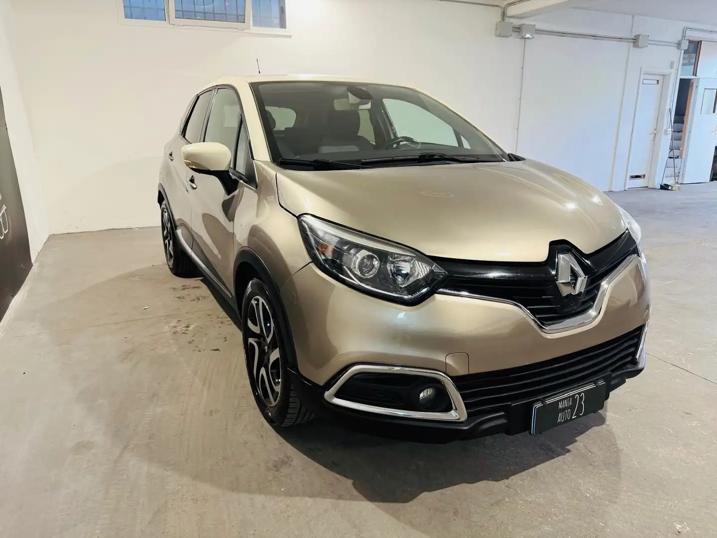 Renault Captur Captur I 2016 1.5 dci  R-Link 90cv*AUTOMATICA Gris - 2