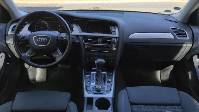 Audi A4 view 11