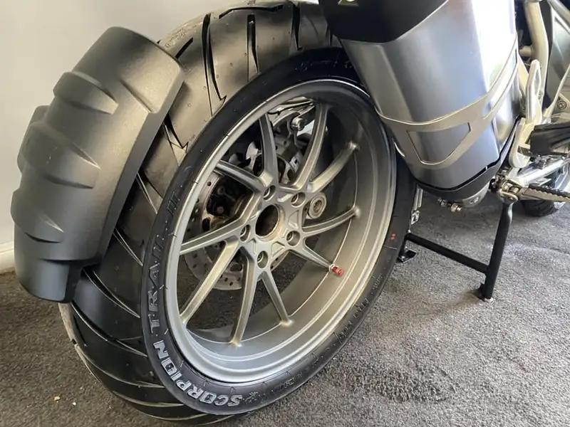 BMW R 1200 GS LC - foto 2