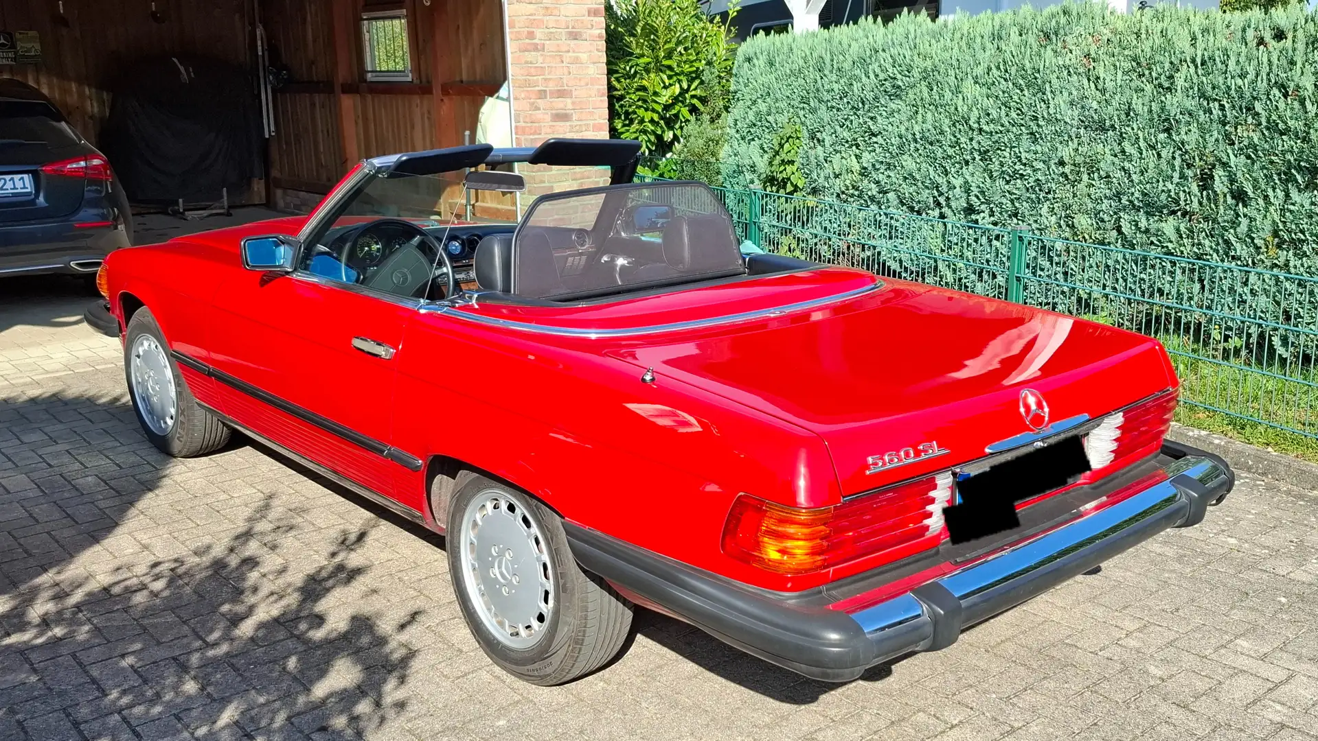 Mercedes-Benz SL 560 Rot - 1