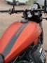 Moto Guzzi V 9 Oranje - thumbnail 7