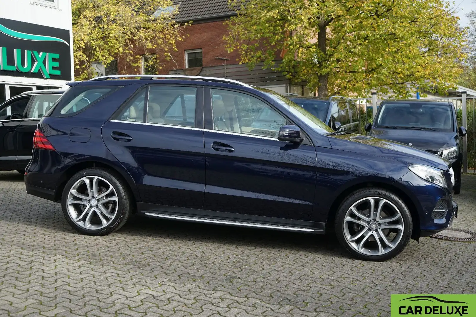 Mercedes-Benz GLE 250 d 4Matic*PANO*LEDER BEIGE*TRITTBRETT*21" Albastru - 2