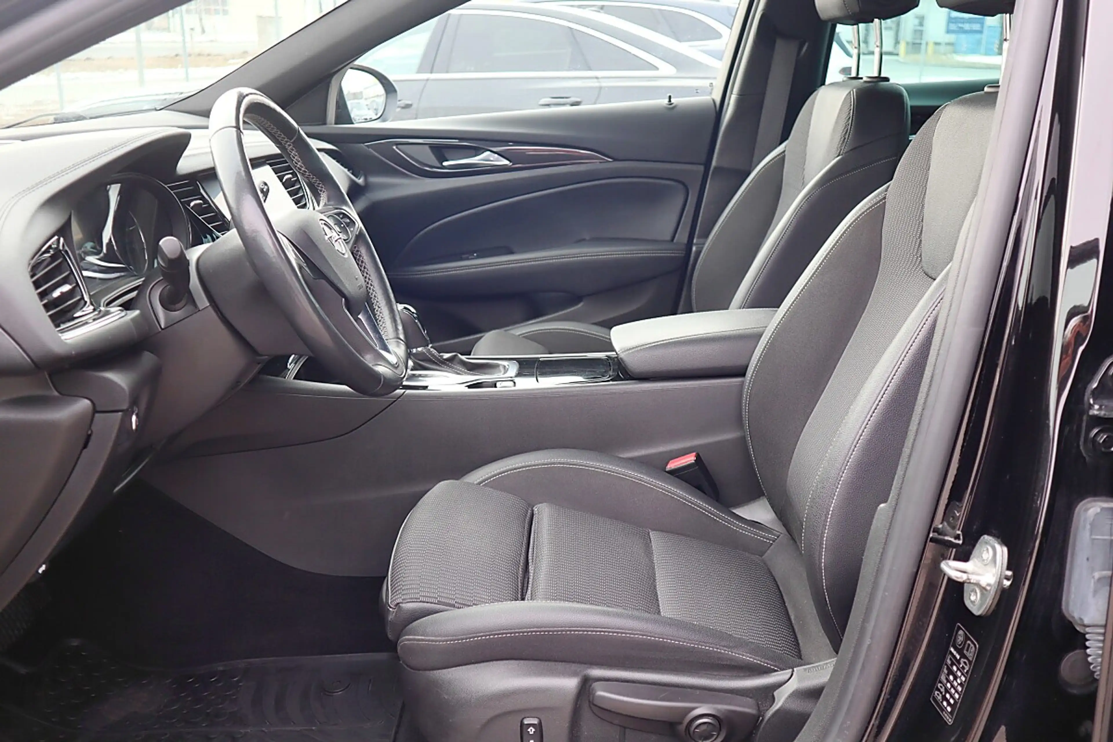 Opel Insignia ST 2,0 CDTI DVH Business Elegance Aut.*1.Besitz* — photo 6
