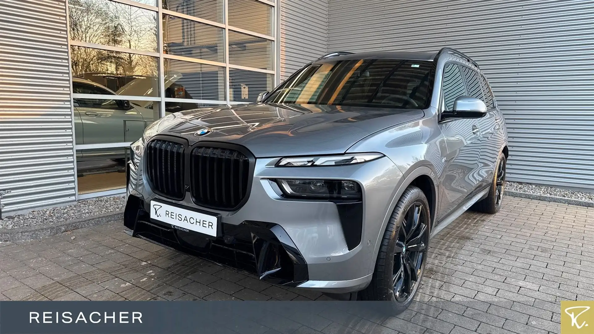 BMW X7 xDrive40d A M-Sport,M-Sport PRO,SkyLou,AHK,DA Szürke - 1
