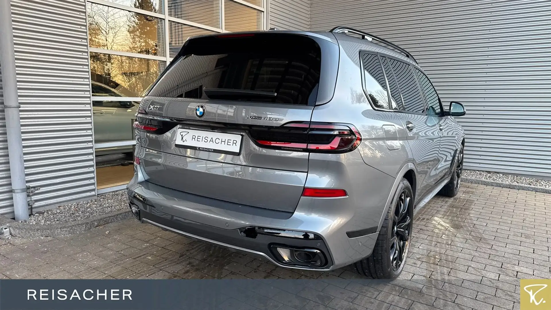 BMW X7 xDrive40d A M-Sport,M-Sport PRO,SkyLou,AHK,DA Szürke - 2
