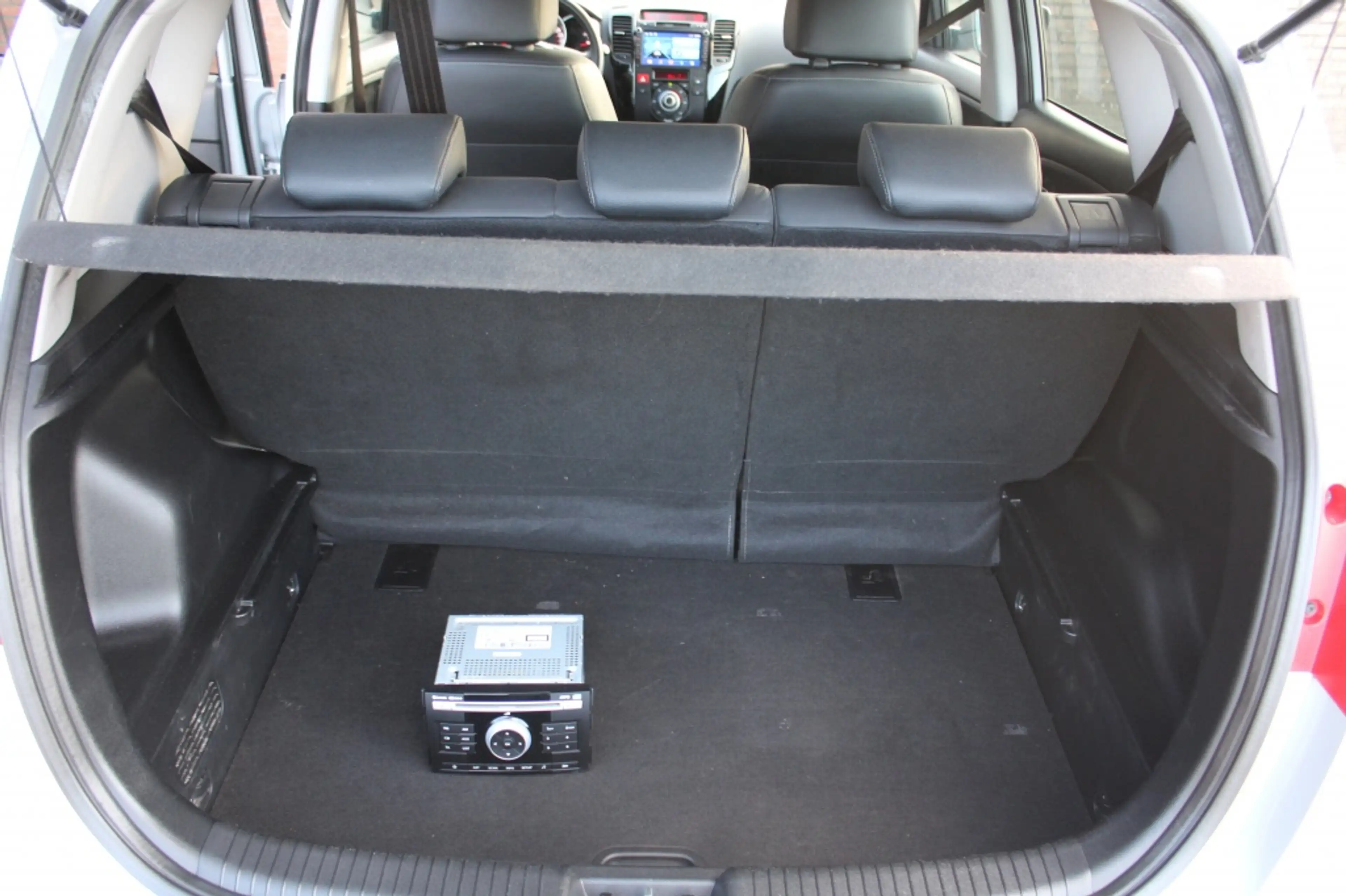 Kia Venga 1.6 CVVT X-tra — photo 11