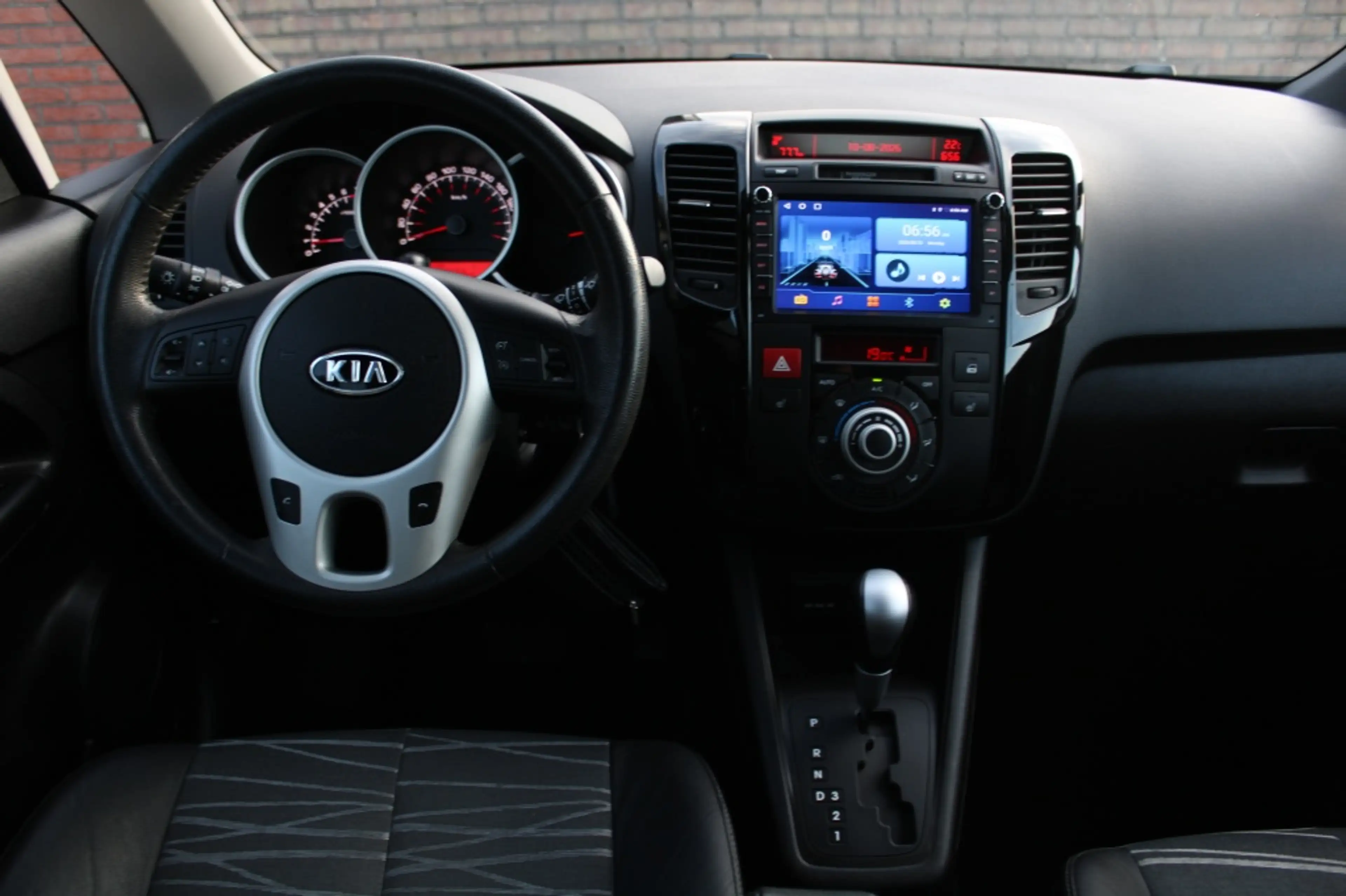 Kia Venga 1.6 CVVT X-tra — photo 12