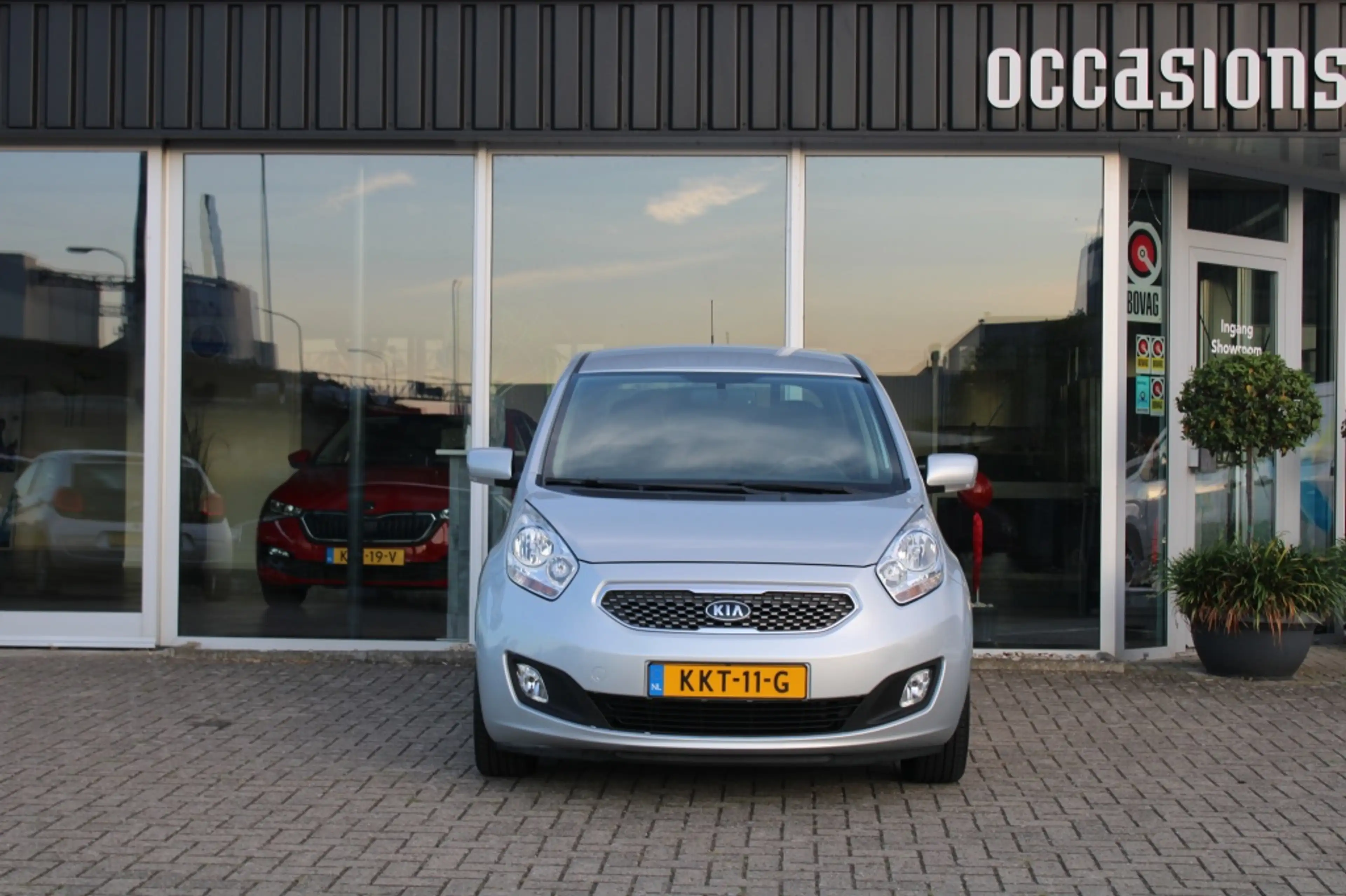 Kia Venga 1.6 CVVT X-tra — photo 3