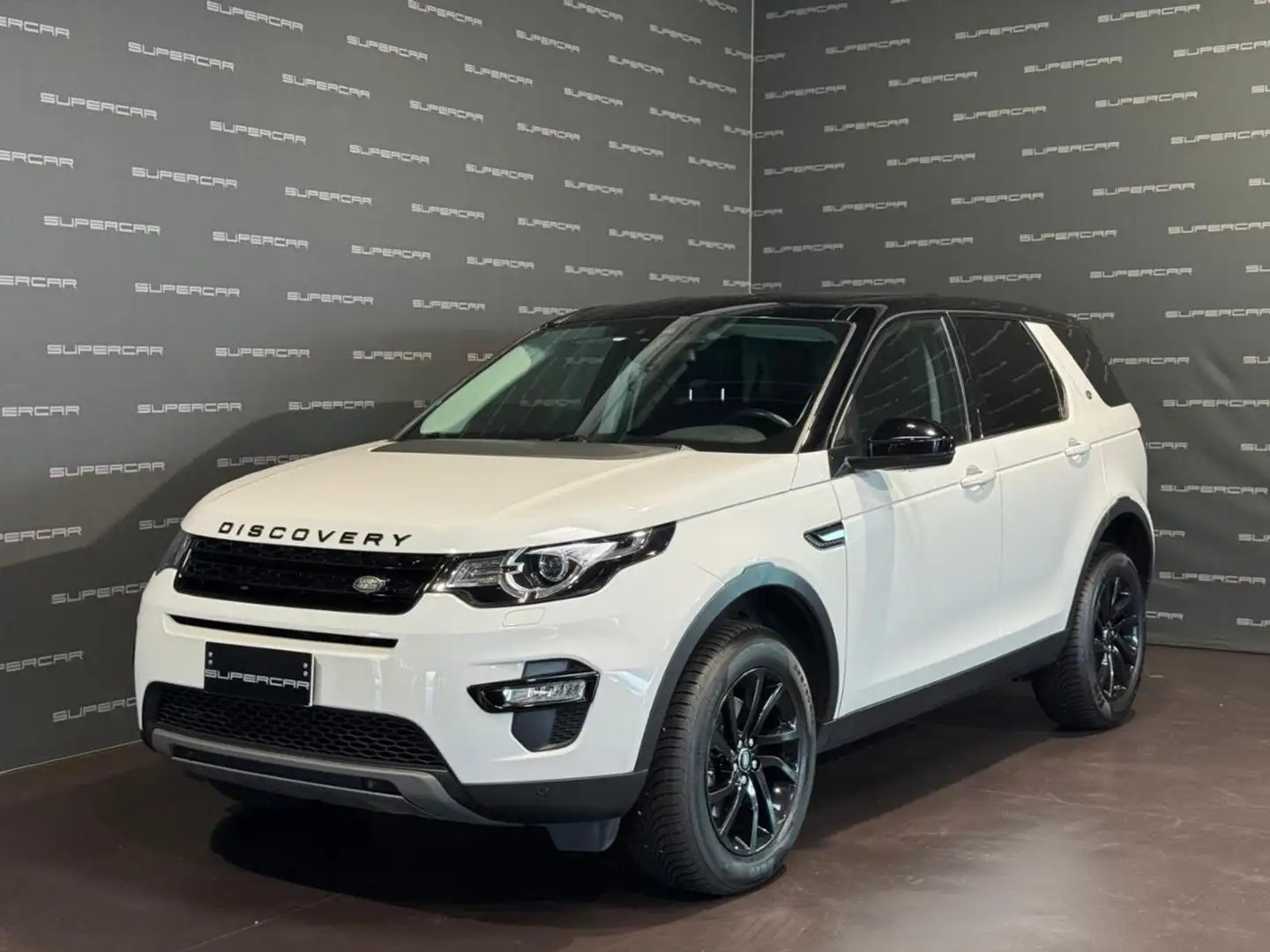 Land Rover Discovery Sport 2.0 eD4 150 CV 2WD Wit - 1