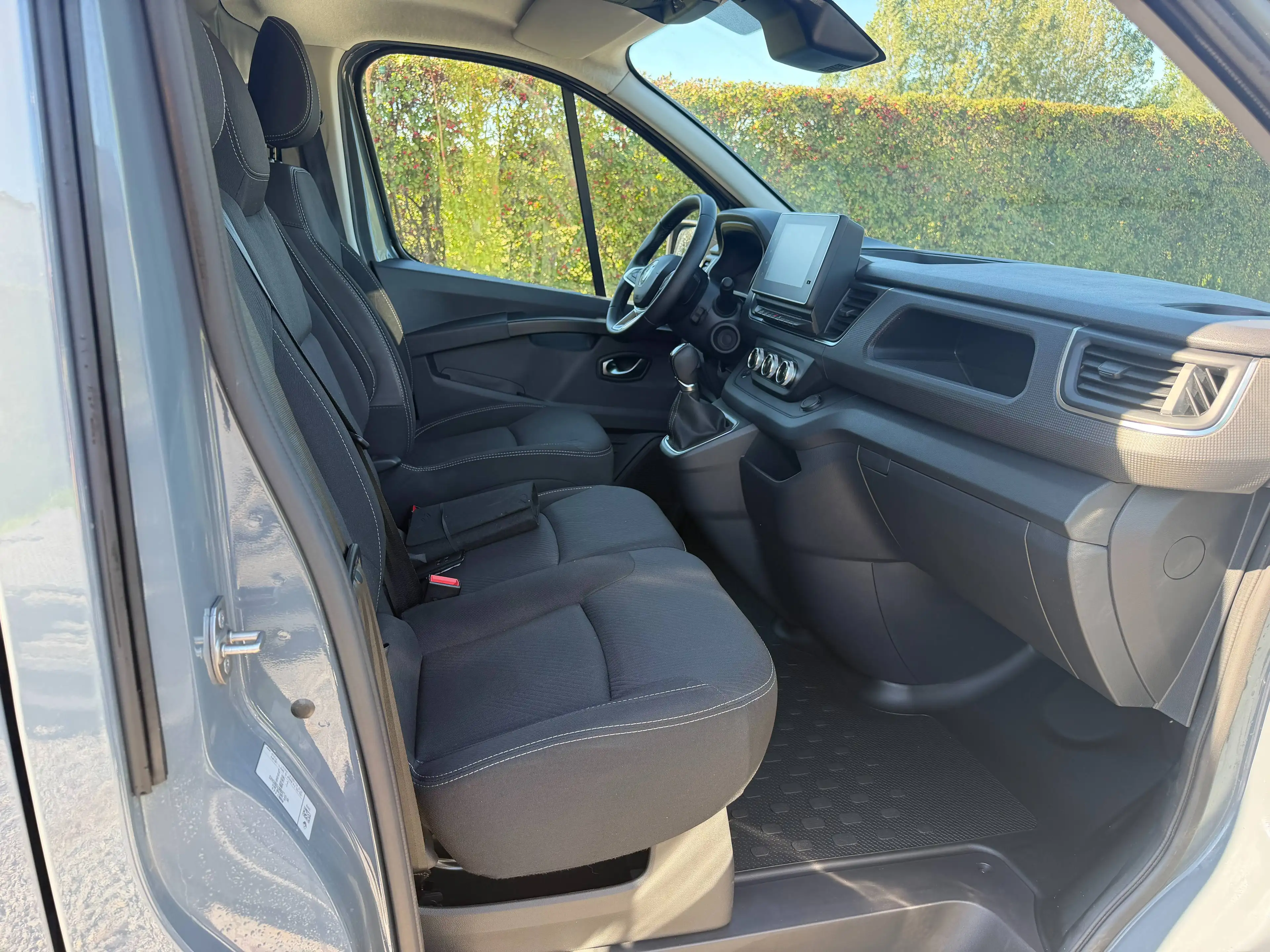 Renault Trafic 2.0 dCi 29 L1H1 Grand Confort EDC (EU6d) — photo 14