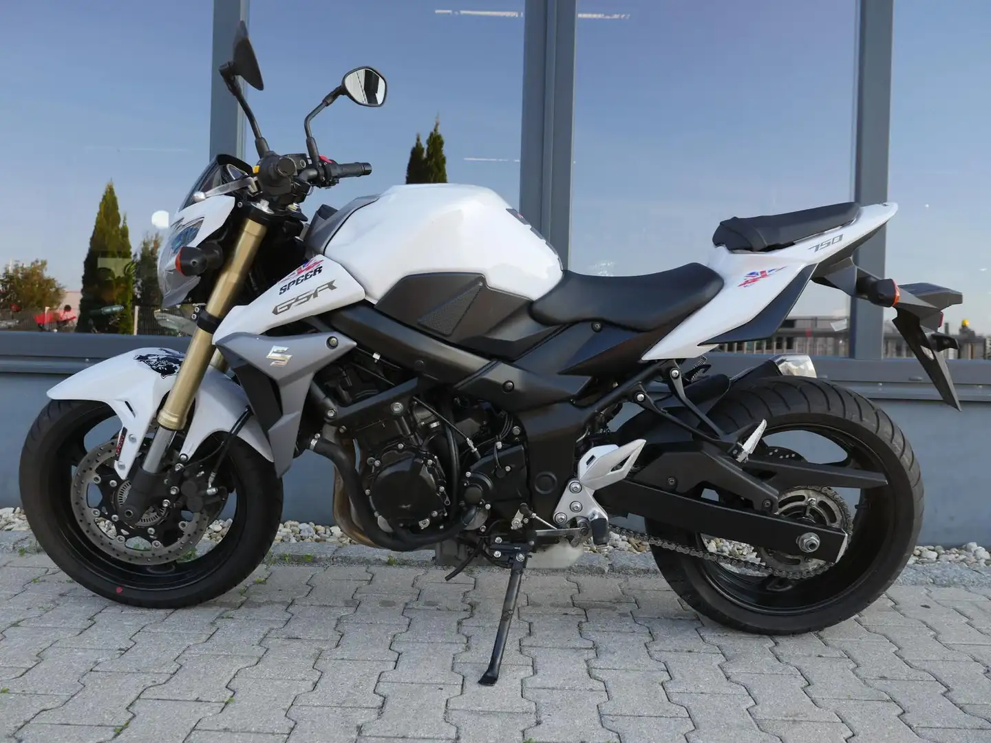 Suzuki GSR 750 ABS - 2016 - 2. Hand - 2