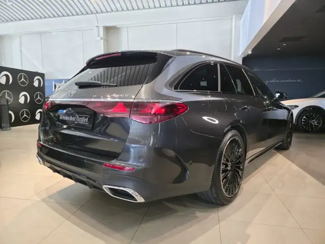 Mercedes-Benz E-Class view 7