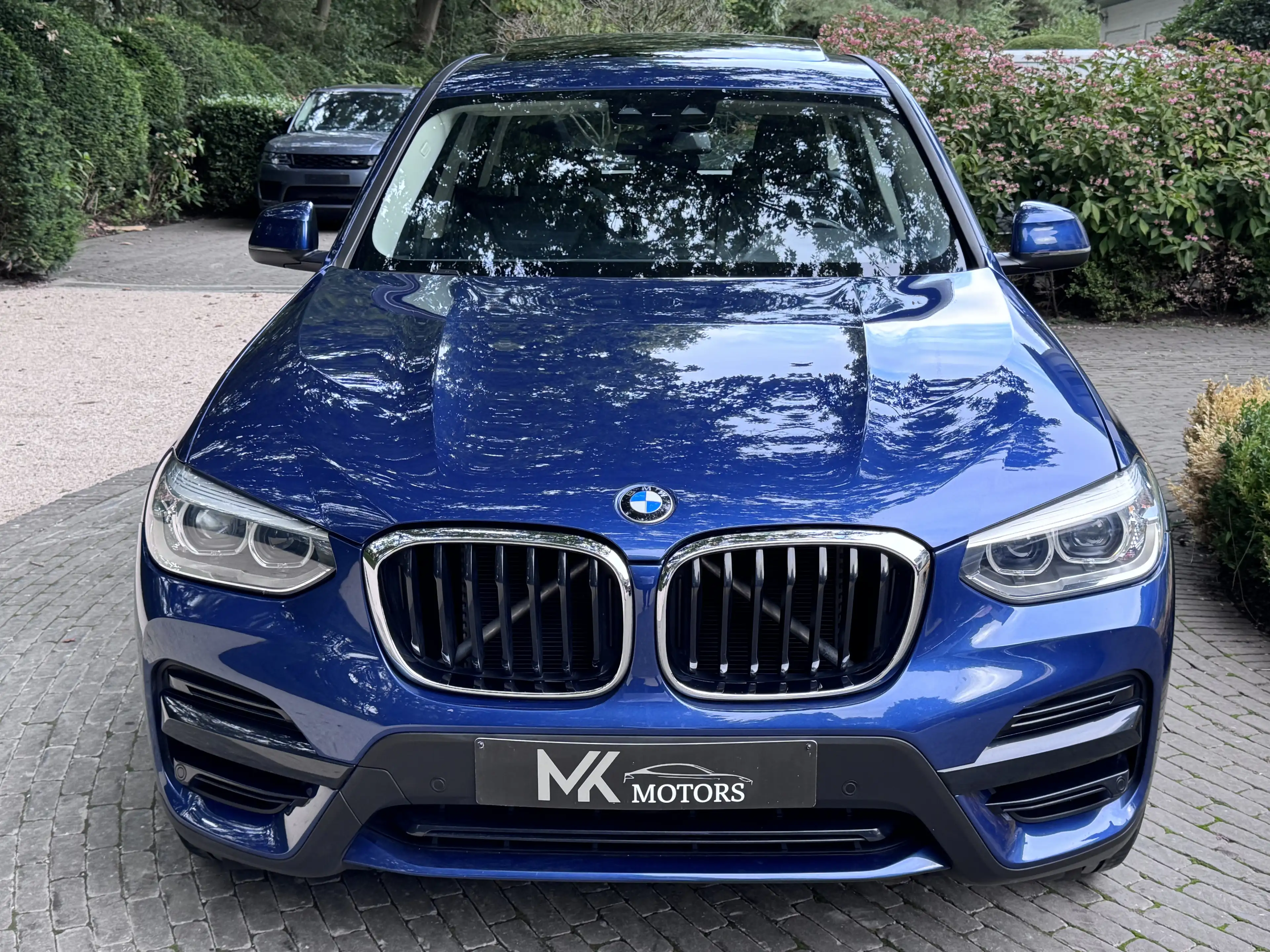 BMW X3 xDrive20i • Pano • Keyless • LED • Lane Assist • S — photo 3