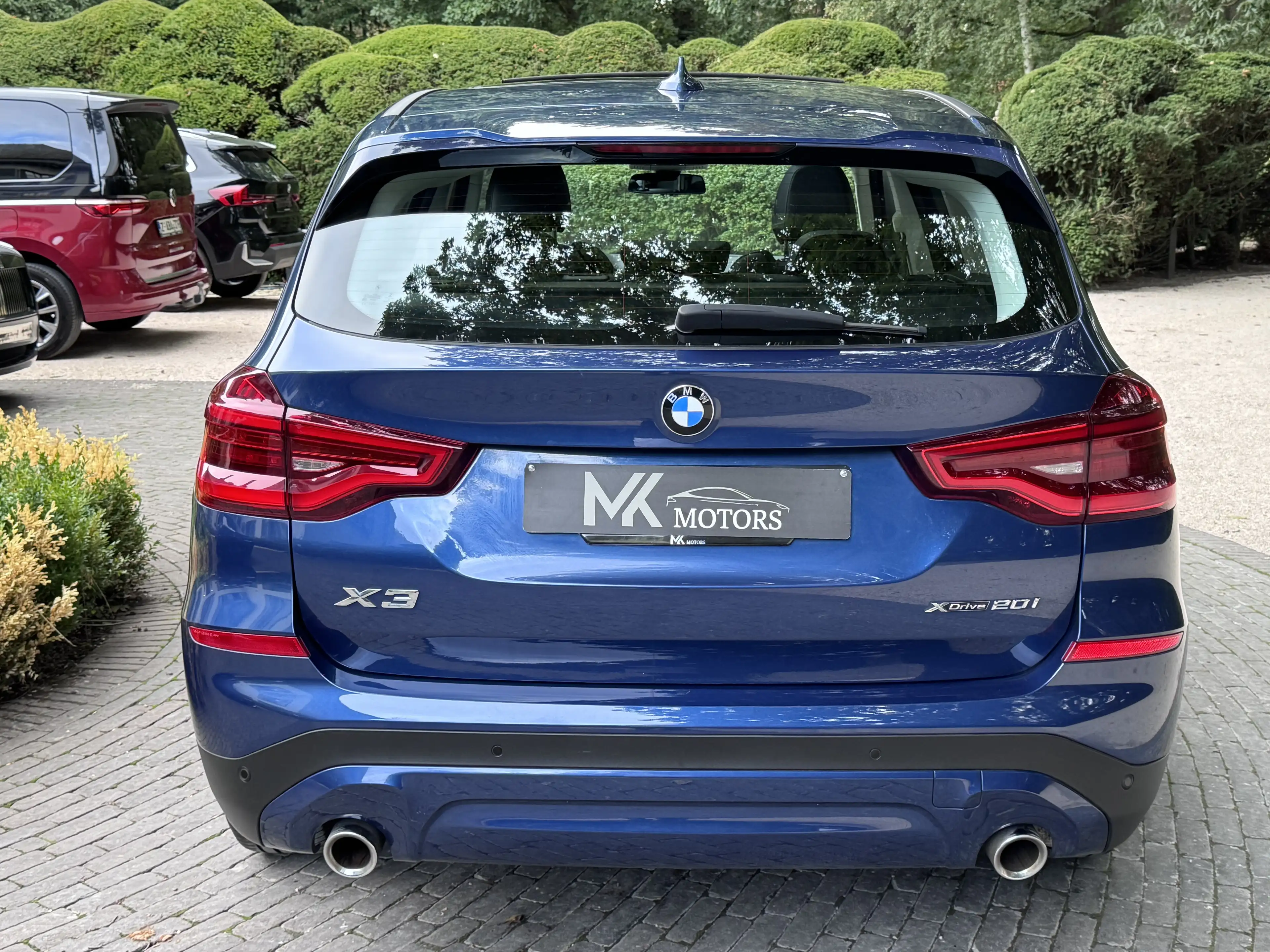 BMW X3 xDrive20i • Pano • Keyless • LED • Lane Assist • S — photo 8