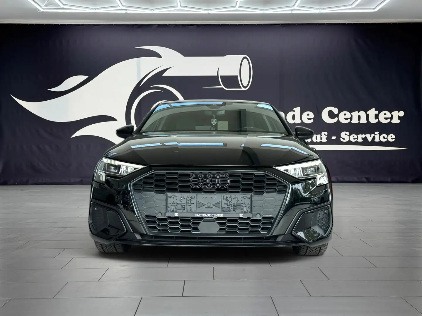 Audi A3 A3 SB 30 TFSI Schwarz - 2