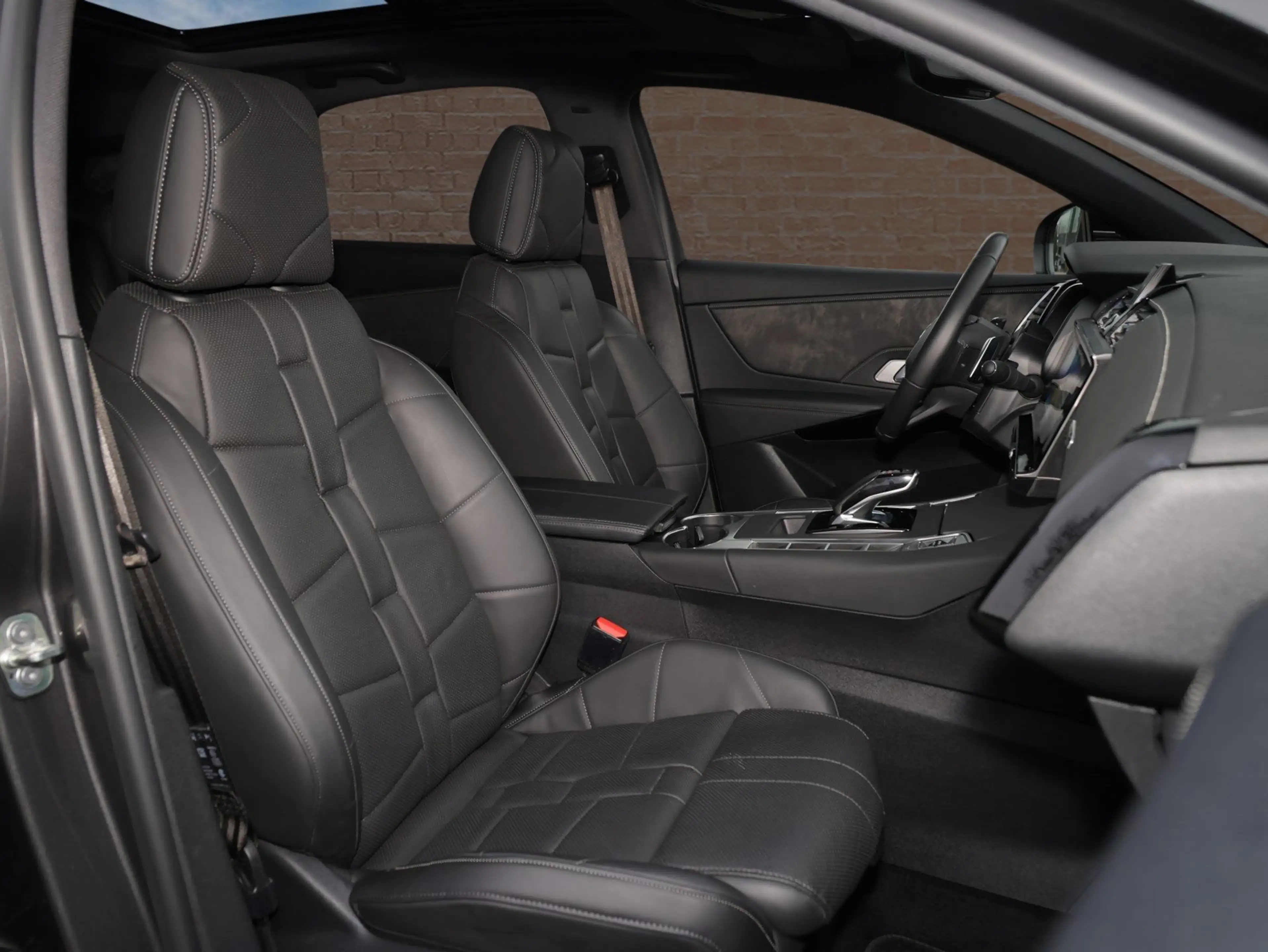 DS Automobiles DS 7 DS7 1.6 E-Tense 300 Rivoli Sitzh./ Massage/ AHK — photo 10