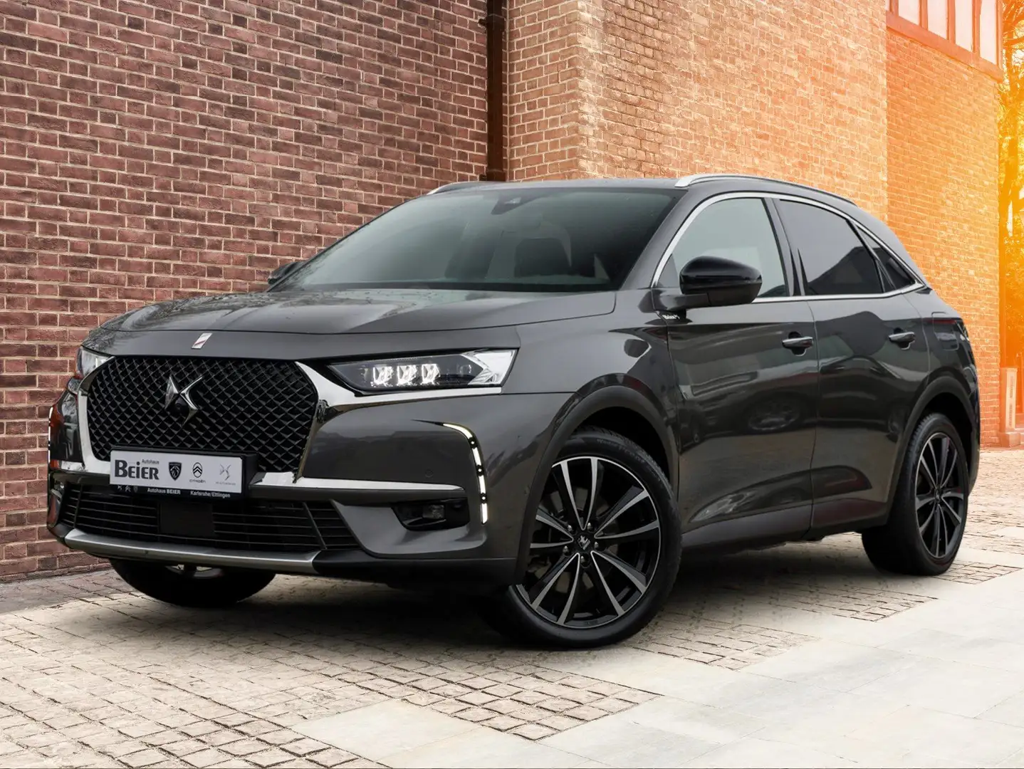 DS Automobiles DS 7 DS7 1.6 E-Tense 300 Rivoli Sitzh./ Massage/ AHK Gris - 2