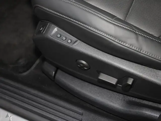 DS Automobiles DS 7 view 7
