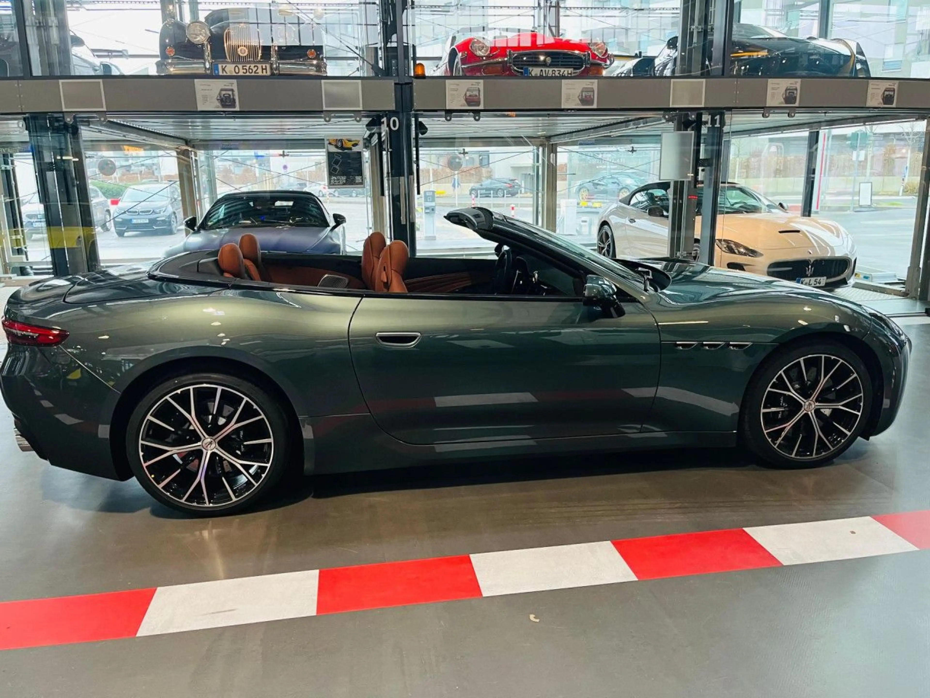Maserati GranCabrio Verde Giada+HUD+Surround-Kamera+Maserati Köln — photo 5