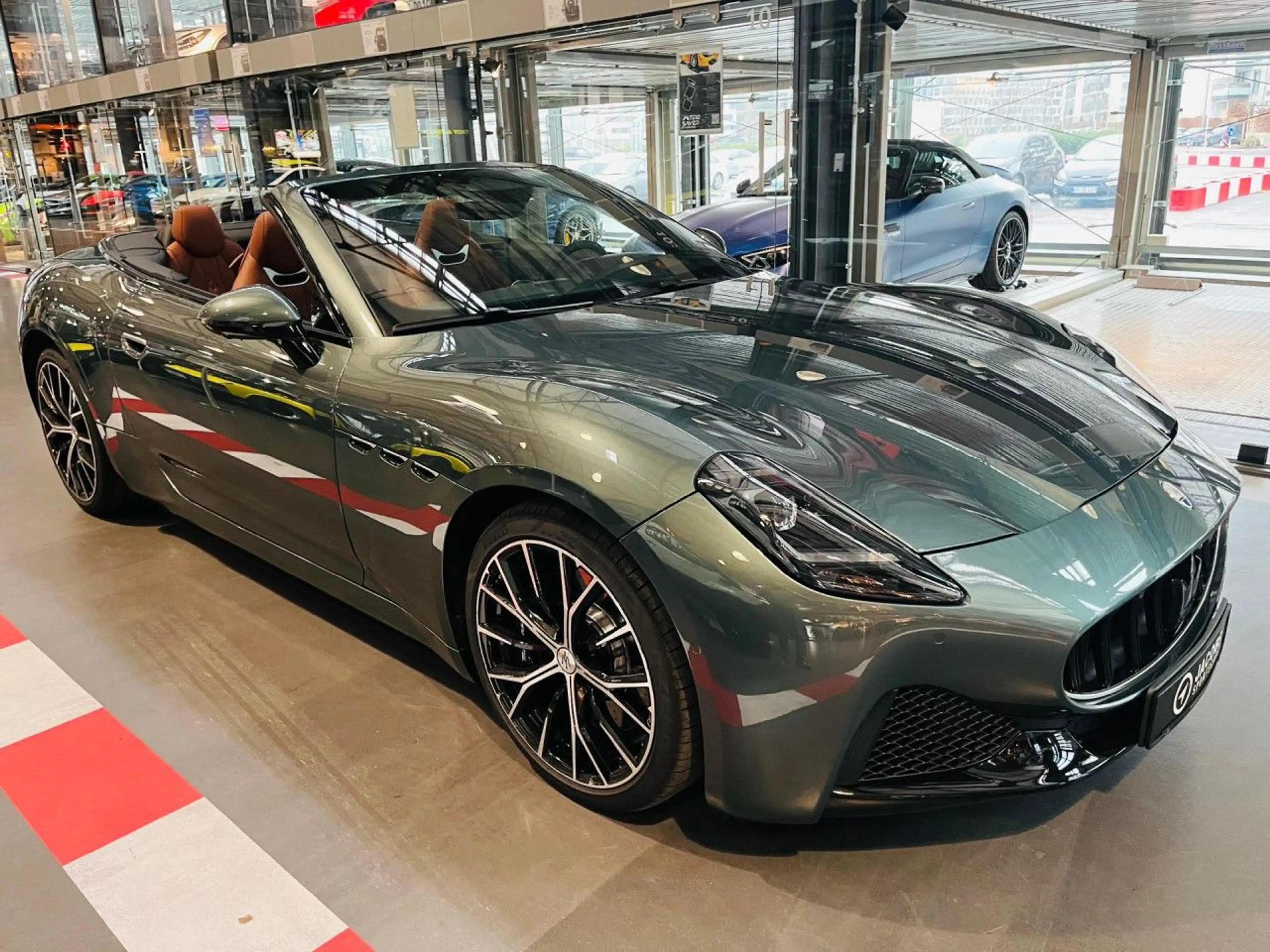 Maserati GranCabrio Verde Giada+HUD+Surround-Kamera+Maserati Köln