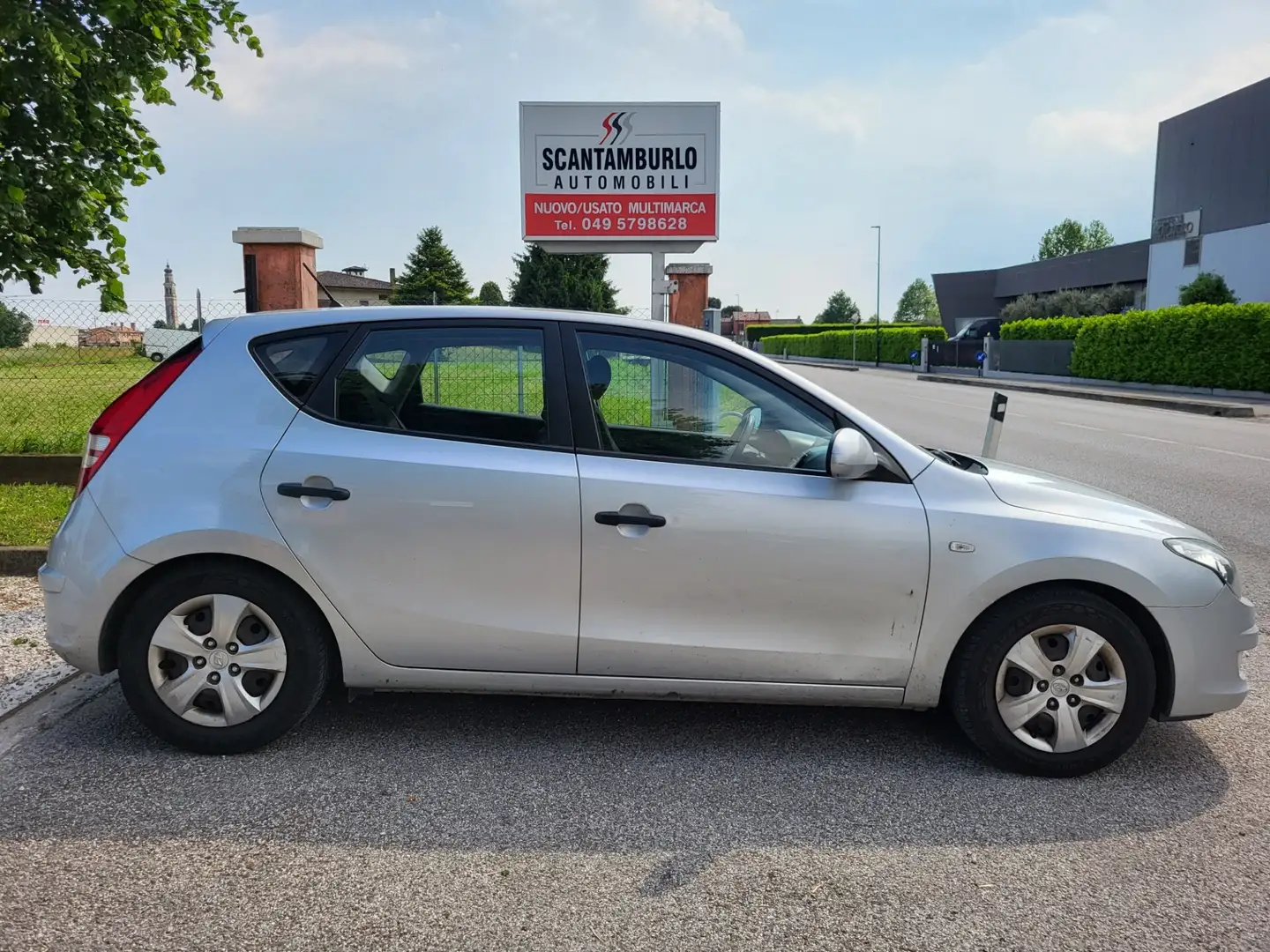 Hyundai i30 1.4 16V 109CV 5p. BlueDrive GPL Grau - 1