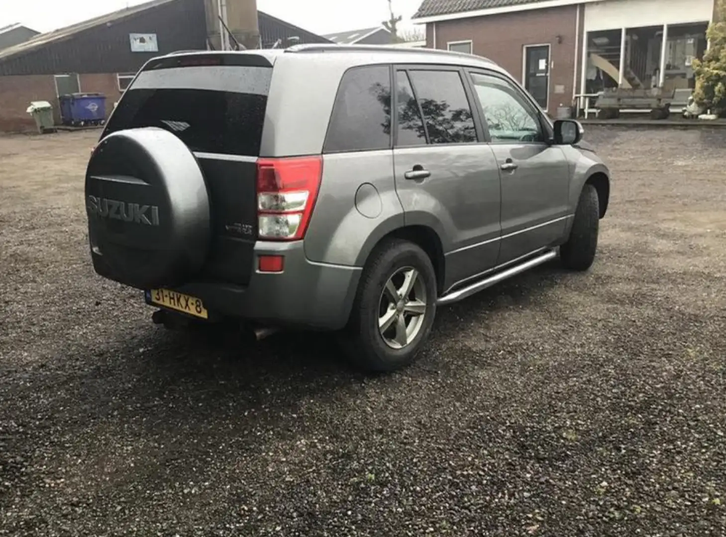 Suzuki Grand Vitara 2.4 Exclusive Szürke - 2