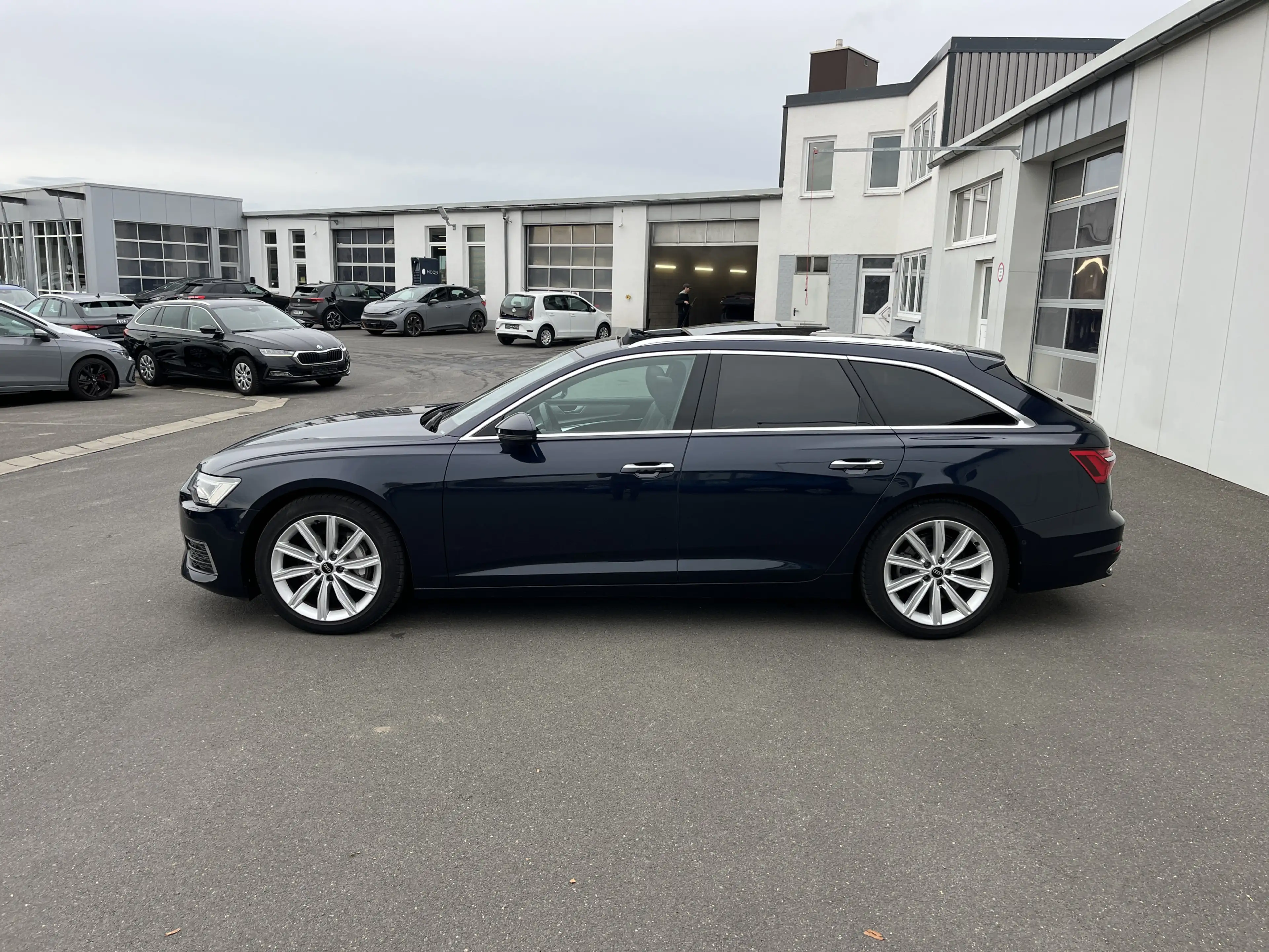 Audi A6 Avant 45 2.0 TFSI quattro S tronic design 194€ m — photo 3