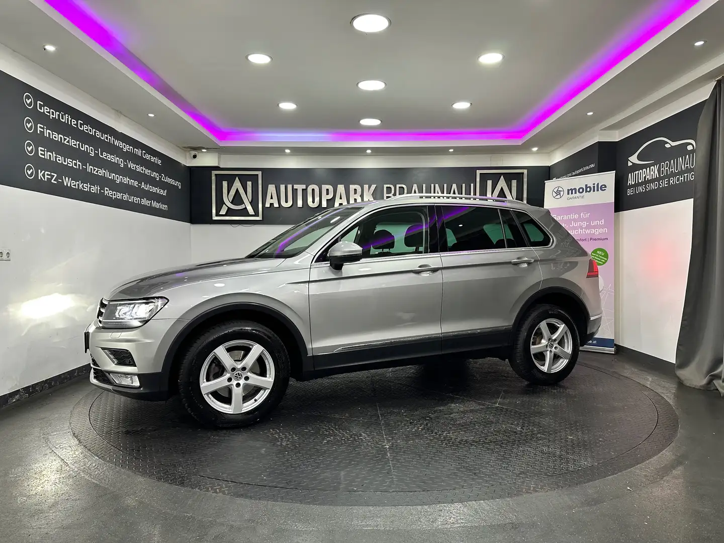 Volkswagen Tiguan 2.0 TDI DSG Highline BMT 4Motion *45.000KM* Grau - 2
