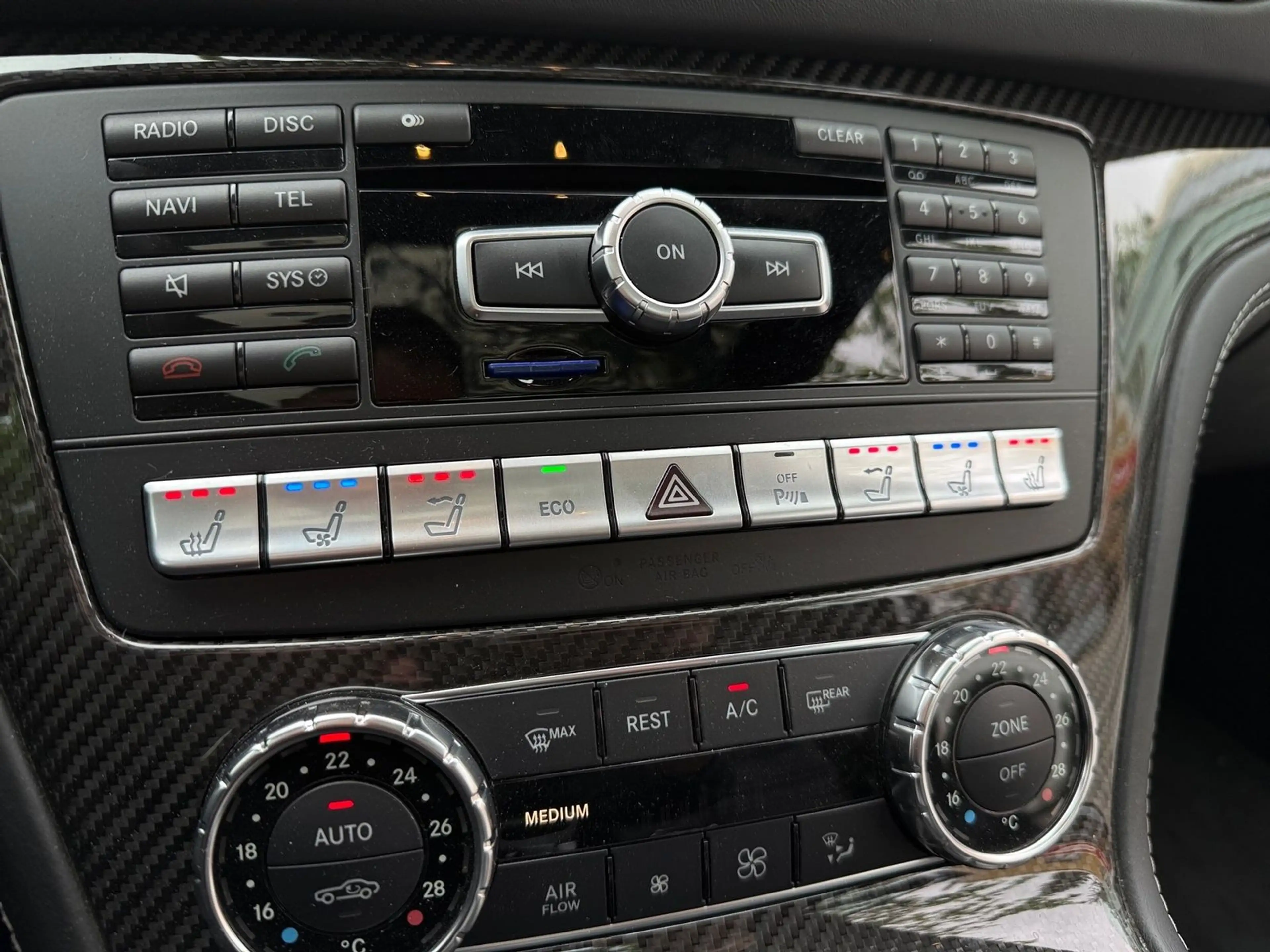 Mercedes-Benz SL 63 AMG *Pano*Harman/Kardon*Totwinkel*R-Kam — photo 14