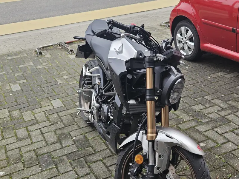 Honda CB 125 - foto 5