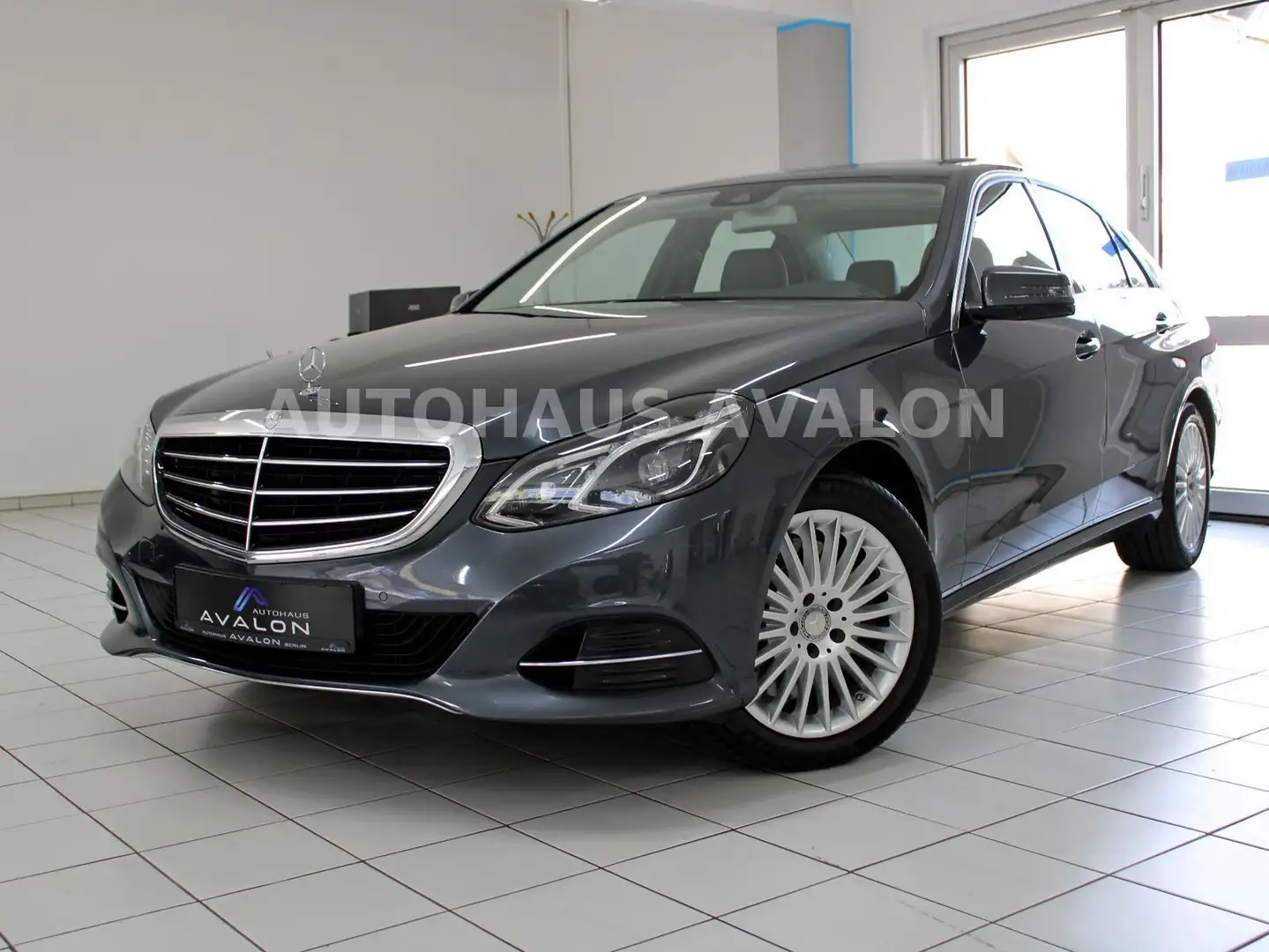 Mercedes-Benz E 400 E400 1.BESITZ*AIRM~ILS~SITZKLIMA~MEMORY~H/K®~COM Grau - 1