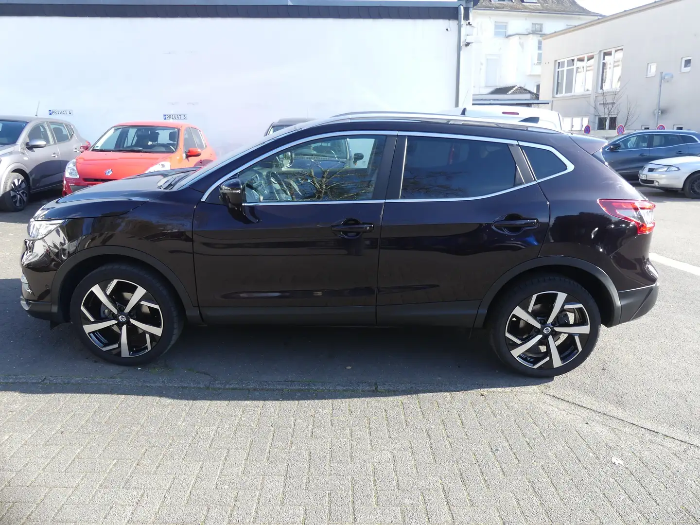 Nissan Qashqai Qashqai 1.3 DIG-T TEKNA Violett - 2
