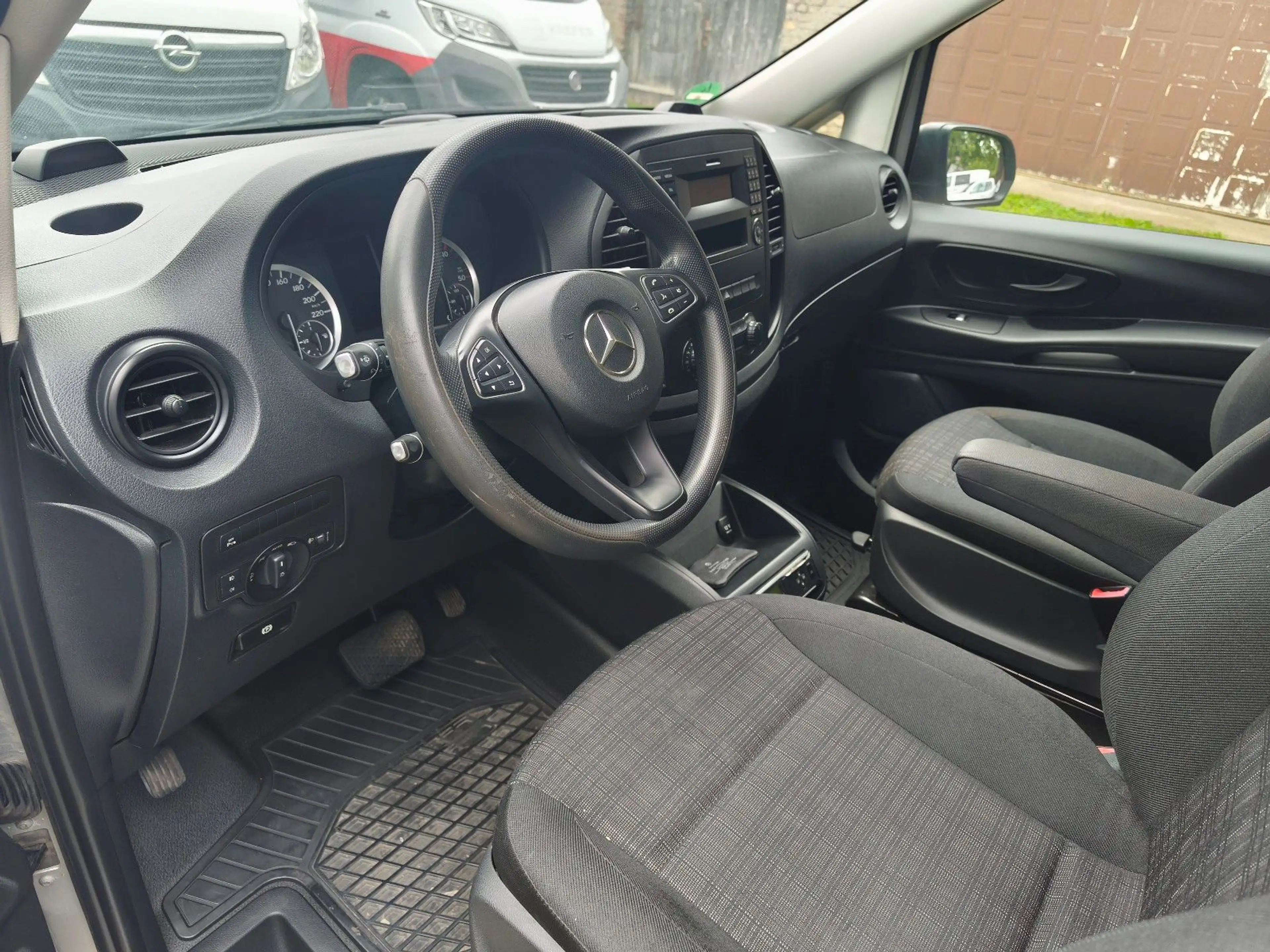 Mercedes-Benz Vito Kasten 114/116/119 CDI/lang/Automatik — photo 8
