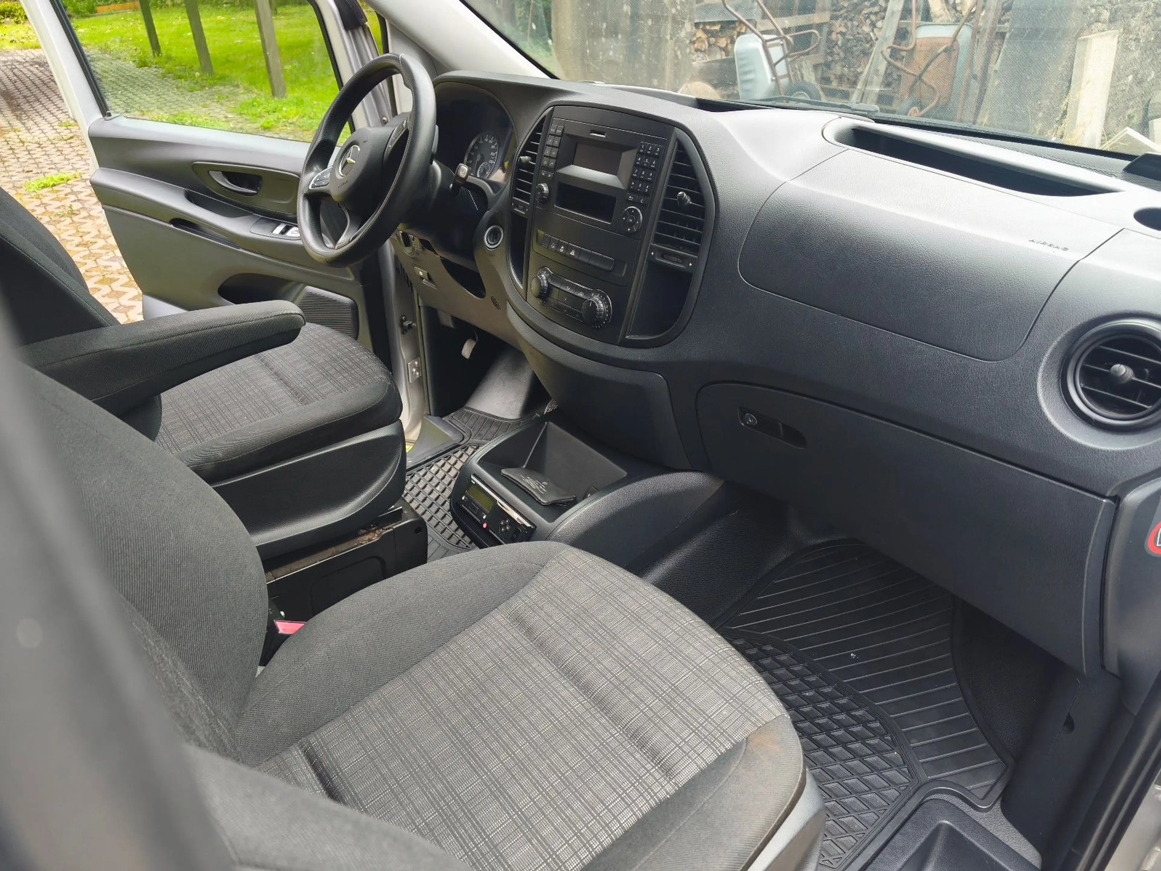 Mercedes-Benz Vito Kasten 114/116/119 CDI/lang/Automatik — photo 4
