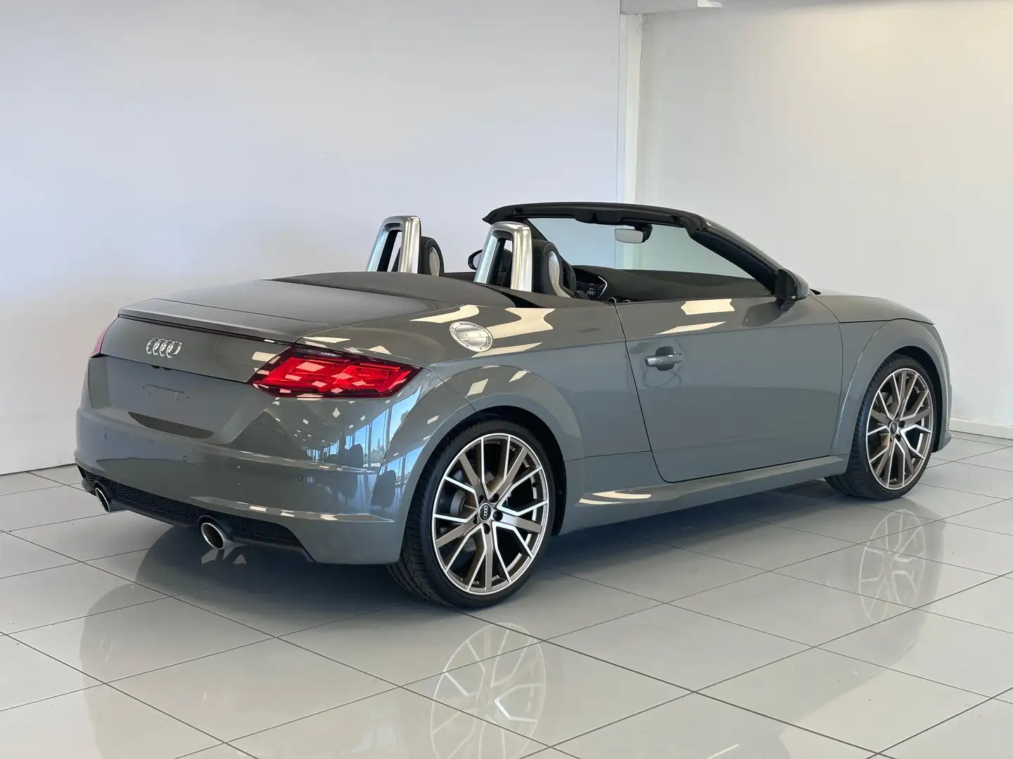 Audi TT Roadster 40 2.0 tfsi s-tronic - 2