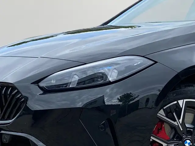 BMW 1 Series view 5