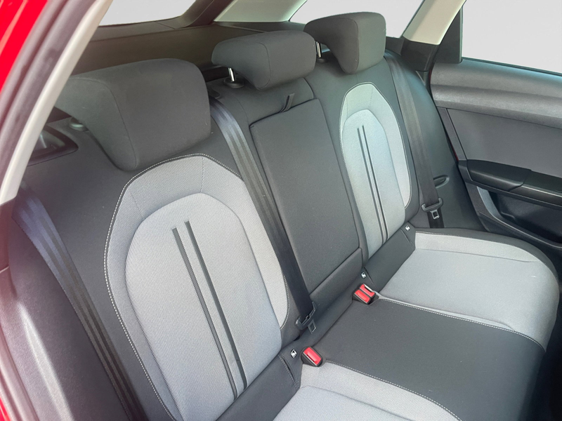 SEAT Leon Move! 2.0 TDI 150ch DSG - Toit panoramique — photo 9