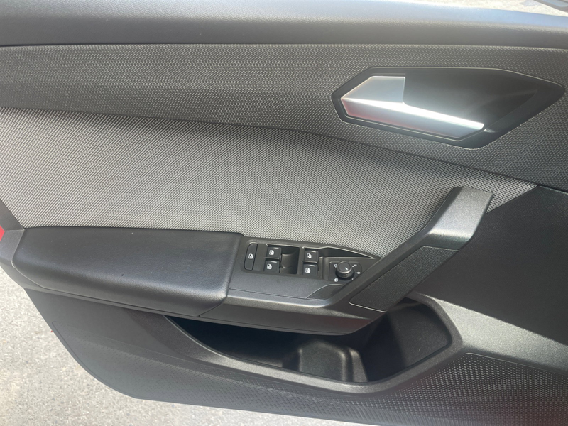 SEAT Leon Move! 2.0 TDI 150ch DSG - Toit panoramique — photo 15