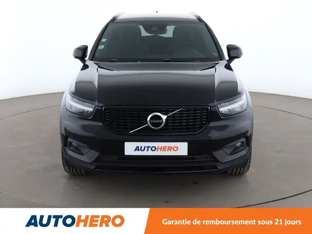 Volvo XC40 view 9
