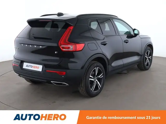 Volvo XC40 view 6