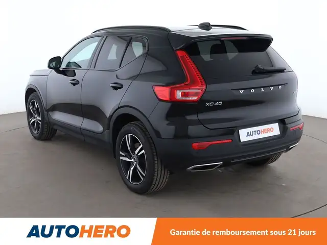 Volvo XC40 view 4