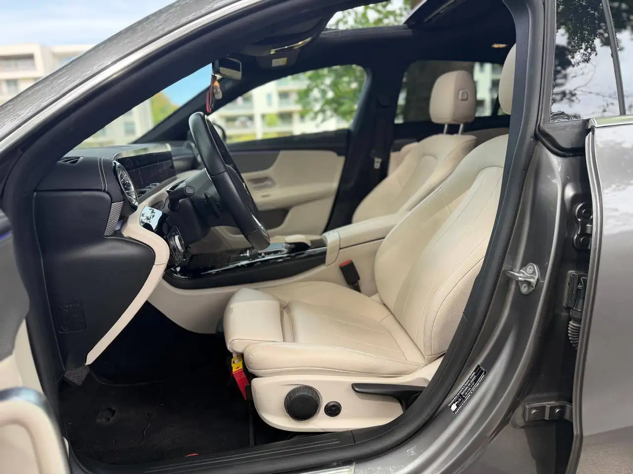 Mercedes-Benz CLA 250 e PHEV AMG Line-Cuir Blanc-Toit Pano- Automatique, миниатюра 15