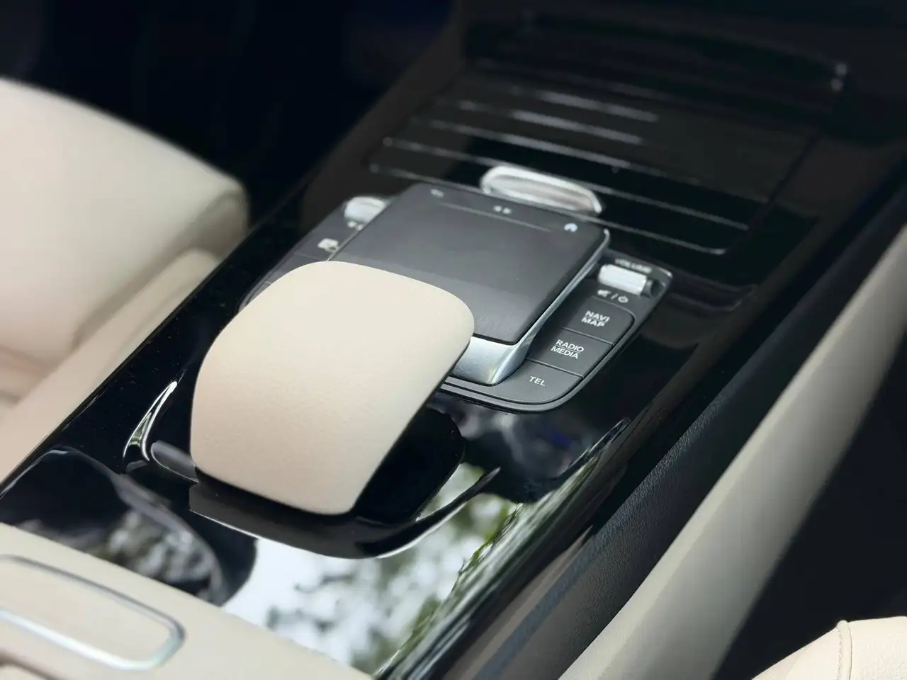 Mercedes-Benz CLA 250 e PHEV AMG Line-Cuir Blanc-Toit Pano- Automatique, миниатюра 23